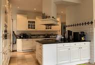 Moderne Jahrhundertwendevilla – Eleganz trifft Wohnkomfort!