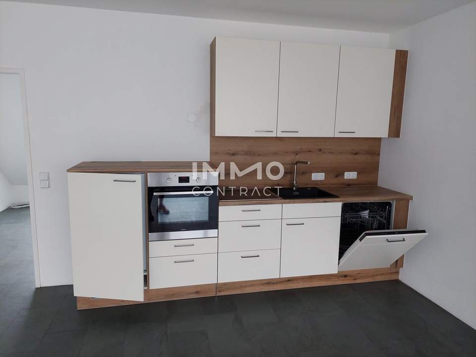 Großzügige - Terrassenwohnung / DG mit Lift im Zentrum von Amstetten