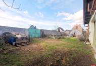 Sonniges Baugrundstück mit 50m² Halle