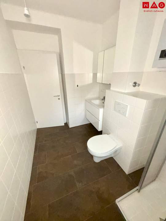 Sonnendurchflutete 2-Zimmer-Wohnung mit herrlichem Grünblick im beliebten Münichholz – hochwertig saniert, mit modernem Wohlfühlbad, praktischen Wohnräumen und perfekter Anbindung!