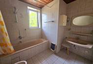 Zwei separate Wohneinheiten, Nebengebäude, Innenhof, vielfältige Nutzung, große Fläche, tolle Lage - 4.361 m² Bauland in Aspersdorf bei Hollabrunn