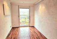 HELLE 3-ZIMMER NAHE BAHNHOF; MIT HALB OFFENER KÜCHE & FRANZÖSISCHEM BALKON