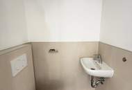 Charmante 3-Zimmer-Dachgeschosswohnung mit Balkon - Urbanes Wohnen nahe Naschmarkt!