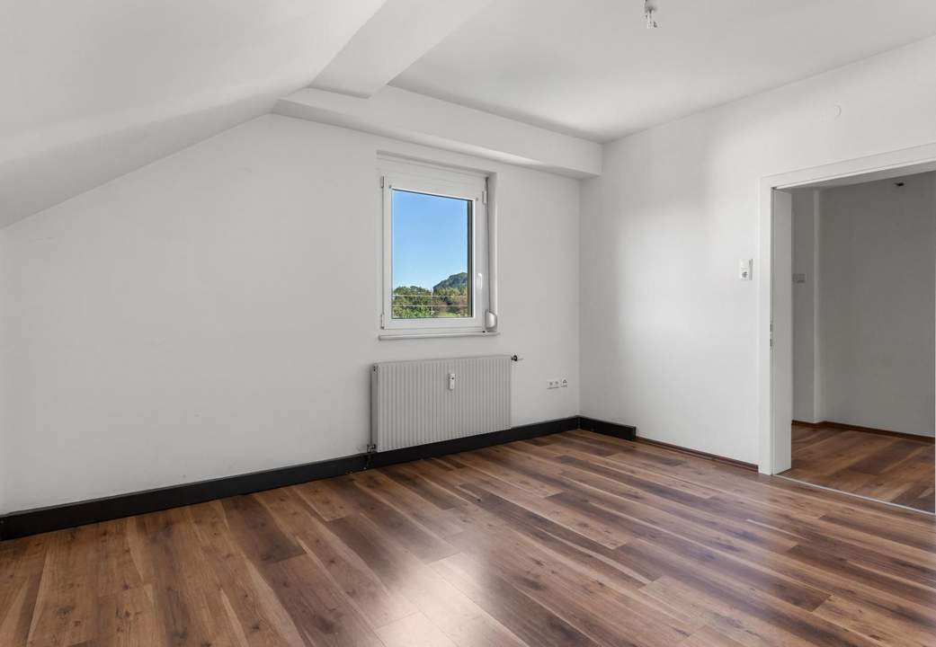 Perfekt als Studenten-WG: Große 3-Zimmer-Dachgeschosswohnung in Viktring