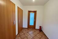 Schönes Haus mit großem Garten und 2 KFZ-Abstellplätzen!