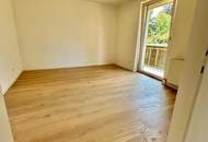 Hochwertig sanierte 2-Zimmer-Anlegerwohnung mit 9 m² Balkon ins Grüne - absolute Ruhelage