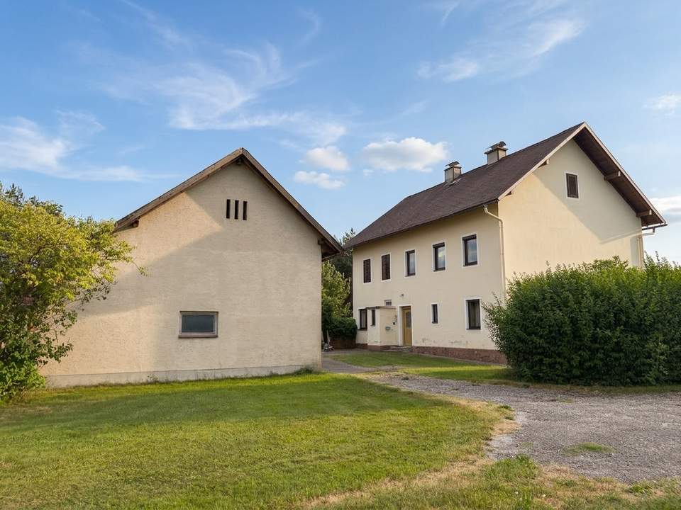 Sanierungsbedürftiges ehemaliges Bauernsacherl mit 5.200 m² Grünland