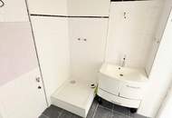 Sanierungsbedürftige 3-Zimmer Altbau-Wohnung mit Potenzial direkt bei der U-Bahn