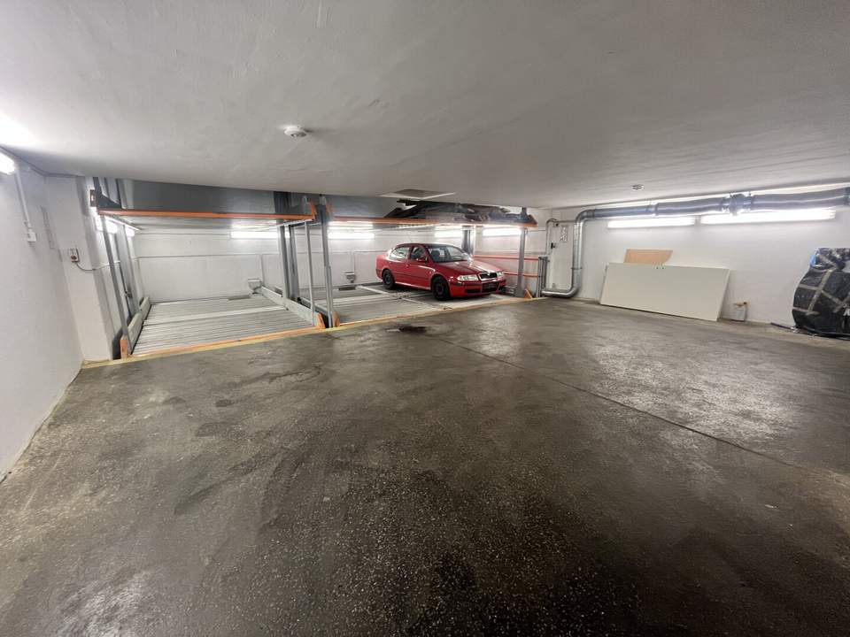Praktisch in AKH Nähe