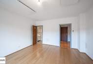 Single-Dachgeschoss-Wohnung mit Terrasse in Bestlage des 9. Bezirks!