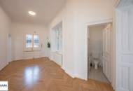 helle 5-Zimmer-Altbauwohnung in der Heinestraße