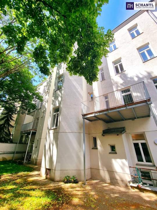 Entzückende Altbauwohnung mit Sanierungsbedarf! Balkon optional möglich! Grüner Innenhof + Ruhelage + Schönes Altbauhaus! Jetzt selbst gestalten und einziehen!