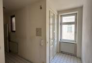 UNBEFRISTET - 4-Zimmeraltbauwohnung in guter Lage - nicht WG geeignet!