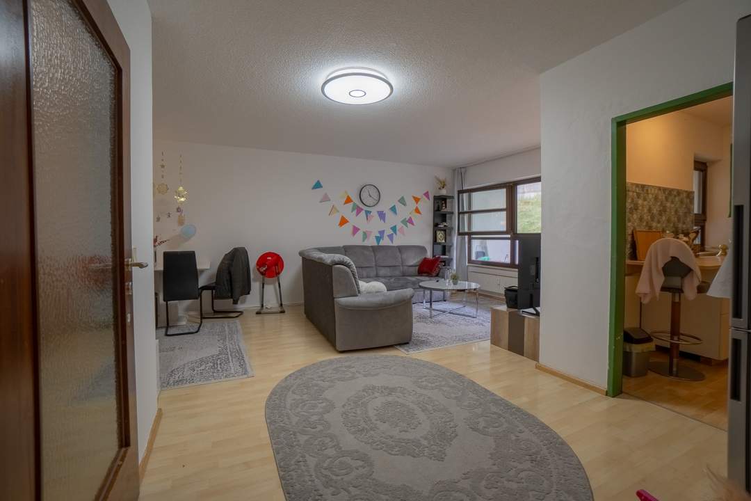 Zentrale 3-Zimmer-Wohnung mit Balkon und Loggia am Eduard-Wallnöfer-Platz in Telfs