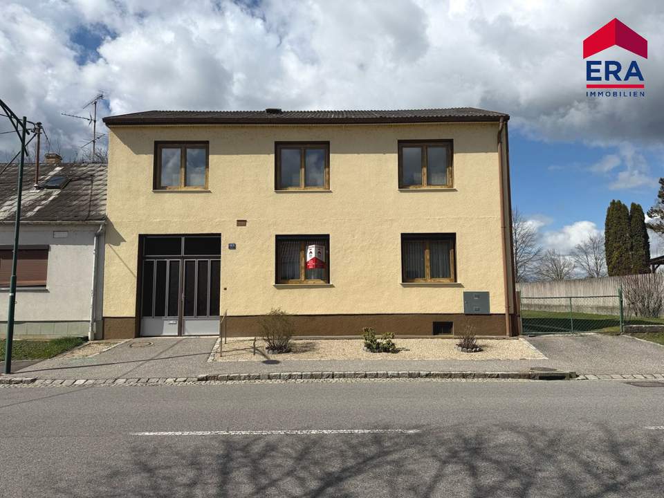 *RESERVIERT* Familienidyll im Grünen – Geräumiges Einfamilienhaus mit großem Garten