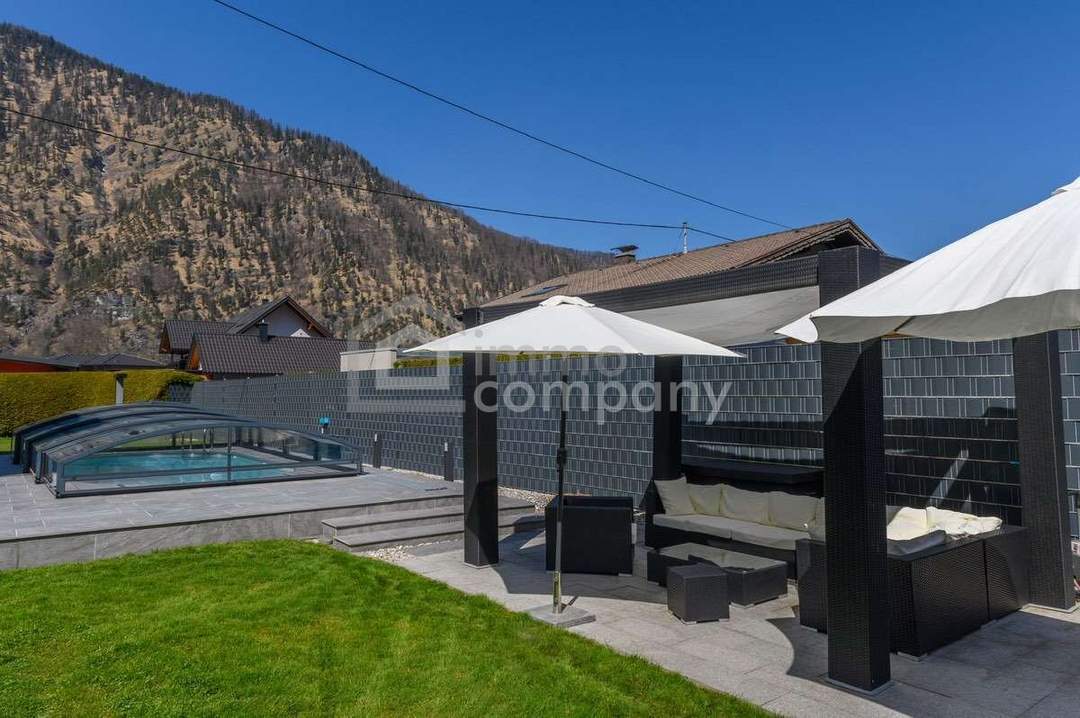 Sonniges 5-Zi-Haus 175m² Ebensee mit Terrasse, Loggia & Pool, Gebirgsblick, Top-Ausstattung in Ebensee - Wohnen im Salzkammergut