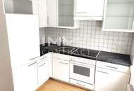 Gut geschnittene Zweizimmer-Wohnung mit Balkon und möglicher Garagenplatz - Zentrale, ruhige Lage