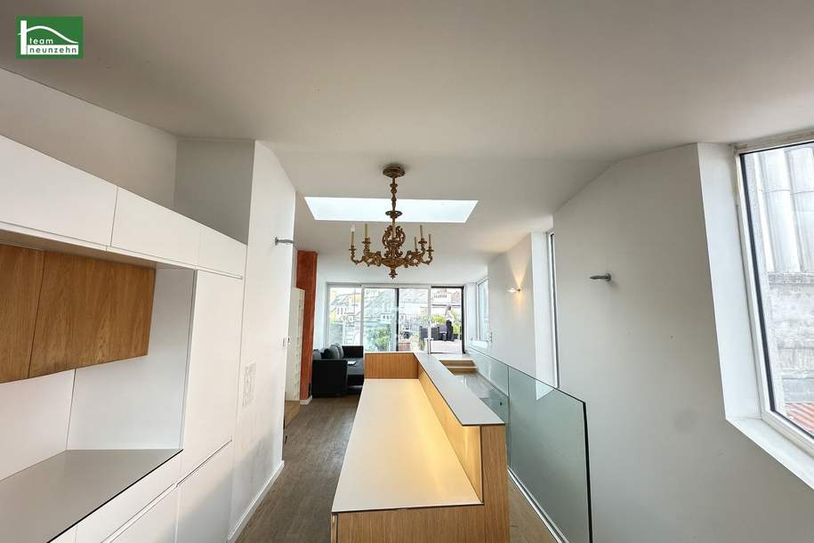 Stilvolle Dachgeschoss-Maisonette mit 3,5 Zimmern, riesiger Terrasse und WG-Eignung nahe U6 Nußdorfer Straße!, Wohnung-miete, 2.299,00,€, 1090 Wien 9., Alsergrund