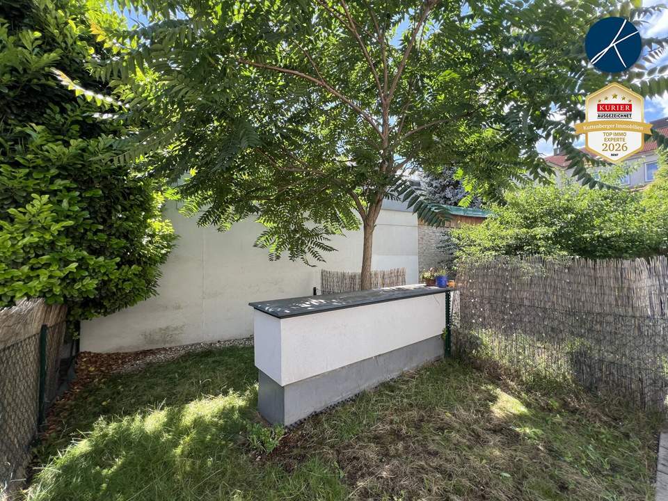 neuwertige 2-Zimmer-Wohnung mit Garten und Pkw-Stellplatz