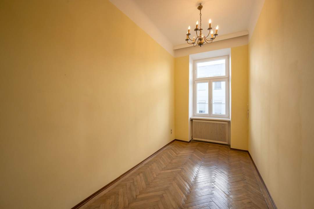 ++NEU++ 4-Zimmer ALTBAUWOHNUNG in ruhiger Lage! - Sanierungsbedürftig
