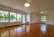 Lichtdurchflutete, großzügige Eigentumswohnung mit Tiefgaragenplatz