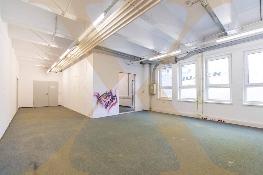 Lagerfläche mit ebenerdiger Einfahrt in Ansfelden zu vermieten! Büroflächen sind auch verfügbar!, Gewerbeobjekt-miete, 1.540,70,€, 4053 Linz-Land
