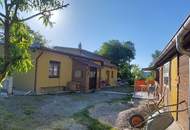 Idyllisches Landhaus mit Stallungen und eigenem Bachlauf