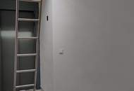 GELDANLAGE II VORSORGE II WG TAUGLICH II BEFRISTET VERMIETET BIS 05/2027 II GUTER GRUNDRISS II DACHGESCHOSSWOHNUNG MIT SEPARATER KÜCHE II NÄHE ARTHABERPARK UND U1