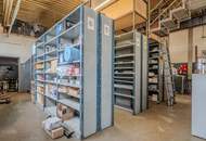 Autohaus mit Werkstatt und befestigten Ausstellungsflächen in Langenwang