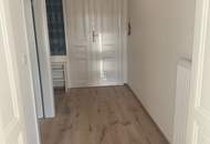 Altbauwohnung mit Charme und Potential- Saniert, hell, Top U Bahn Anbindung im 7.Bezirk.