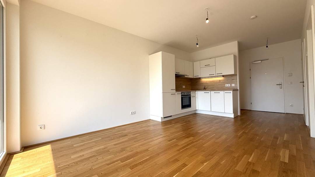 Günstige Neubauwohnung mit großer West-Loggia (5,72m²) nahe Akademiepark