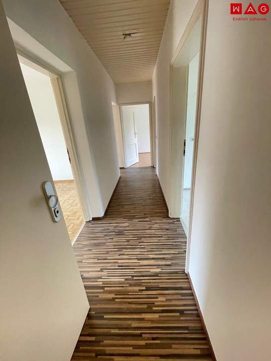 3-Zimmer Wohnung mit eigenen Garten!