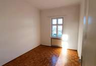 3 Bürohäuser, 38 Parkplätze in Toplage, hochfrequentiert, beste Infrastruktur