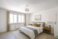 Direkt am Schweizergarten: Schöne 2-Zimmer-Wohnung mit separater Küche