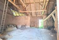 Großzügiges Bauernhaus mit 2 Stadeln, Kammern und Stallungen