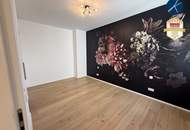 Großzügiges Penthouse mit Garten und Schwimmteich