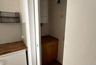 UNBEFRISTET und Nähe Bahnhof - nette 2-Zimmer-Wohnung, separate Küche mit kleinem Essplatz, Gartennutzung