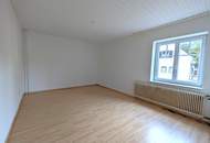 Liebevoll saniertes Einfamilienhaus in Ruhelage m. Doppelgarage - wartet auf Ihren Einzug