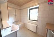 RESERVIERT: Kronberg KAUF - Villa in traumhafter Lage mit großem Grund und Schwimmbiotop