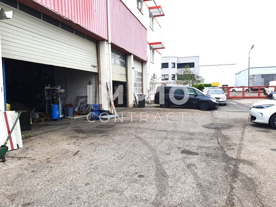 KFZ Werkstatt im Industriegebiet Liesing