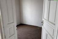 Altbau-Villa mit prunkvoller Fassade in Knittelfeld zur Sanierung mit Garten und Parkplatzmöglichkeiten