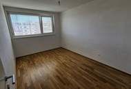 Zwei Zimmer Genossenschaftswohnung mit Balkon