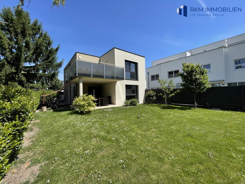 Ihr Familienparadies – Stilvolles Wohnen mit 7 Zimmern und Gartenidylle