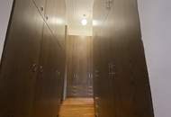 Herrschaftliches Wohnen im Schloss 138 m² 4 Zimmer Warmmiete!