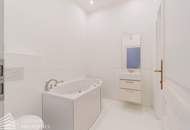 Luxuriöse 12-Zimmer-Villa mit Wellnessbereich Nähe Gersthof