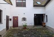 RARITÄT: EHEMALIGES WINZERHAUS MIT JEDER MENGE WOHNRAUM UND VIEL PLATZ