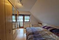 SOLIDES WOHNHAUS MIT EHEMALIGEM SOMMERHAUS, HERRLICHER TERRASSE UND POOL IN TRAUMHAFTER RUHELAGE