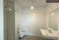 3 ZIMMER | DACHGESCHOSS | IM HERZEN DER STADT | 2 BÄDER | TERRASSE | KARMELITERHOF | AB JUNI
