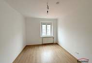 Helle, teilsanierte 3-Zimmerwohnung!