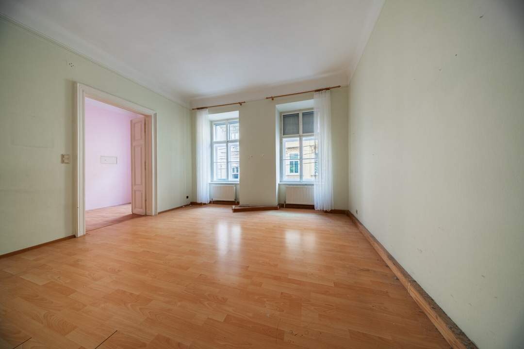 Neubaugasse! Sanierungsbedürftiger Altbau mit Potential! Sehr guter Grundriss!